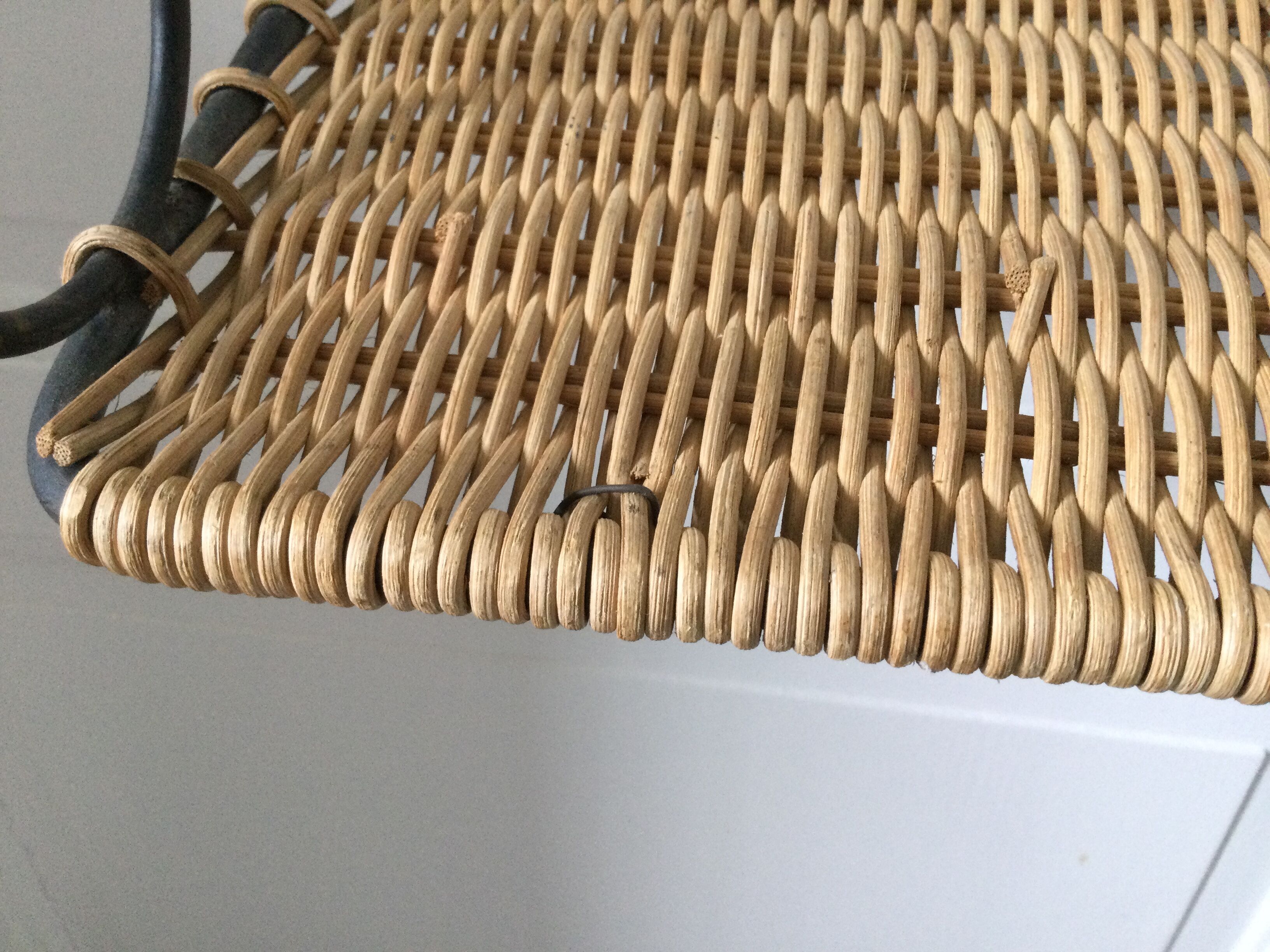 Wall shelf wicker and wrought iron 50s