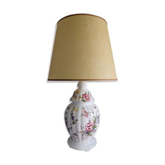 White ceramic lamp with floral decoration