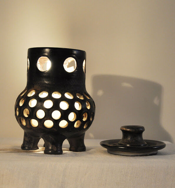 Lamp quadripode earthen terracotta of the sixties