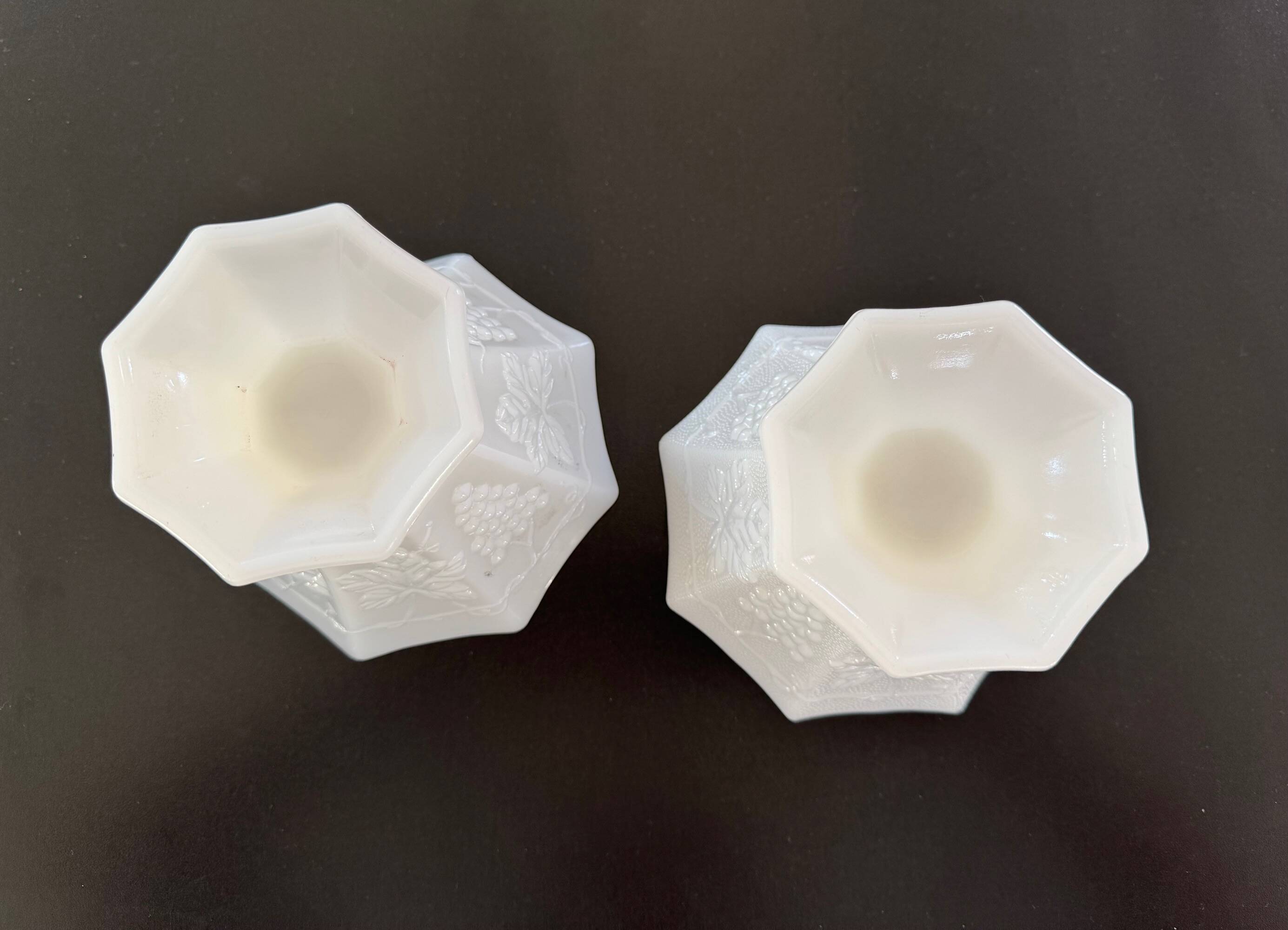 2 Opalines / Milk glass bowls