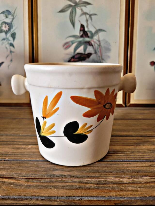 Ice bucket, ceramic ice cubes from Poteries du Marais, flower design.