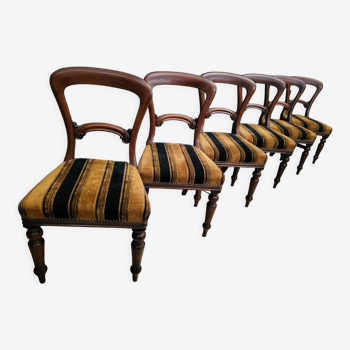 Lot suite de 6 chaises signées G. Rogers. en bois massif et velours