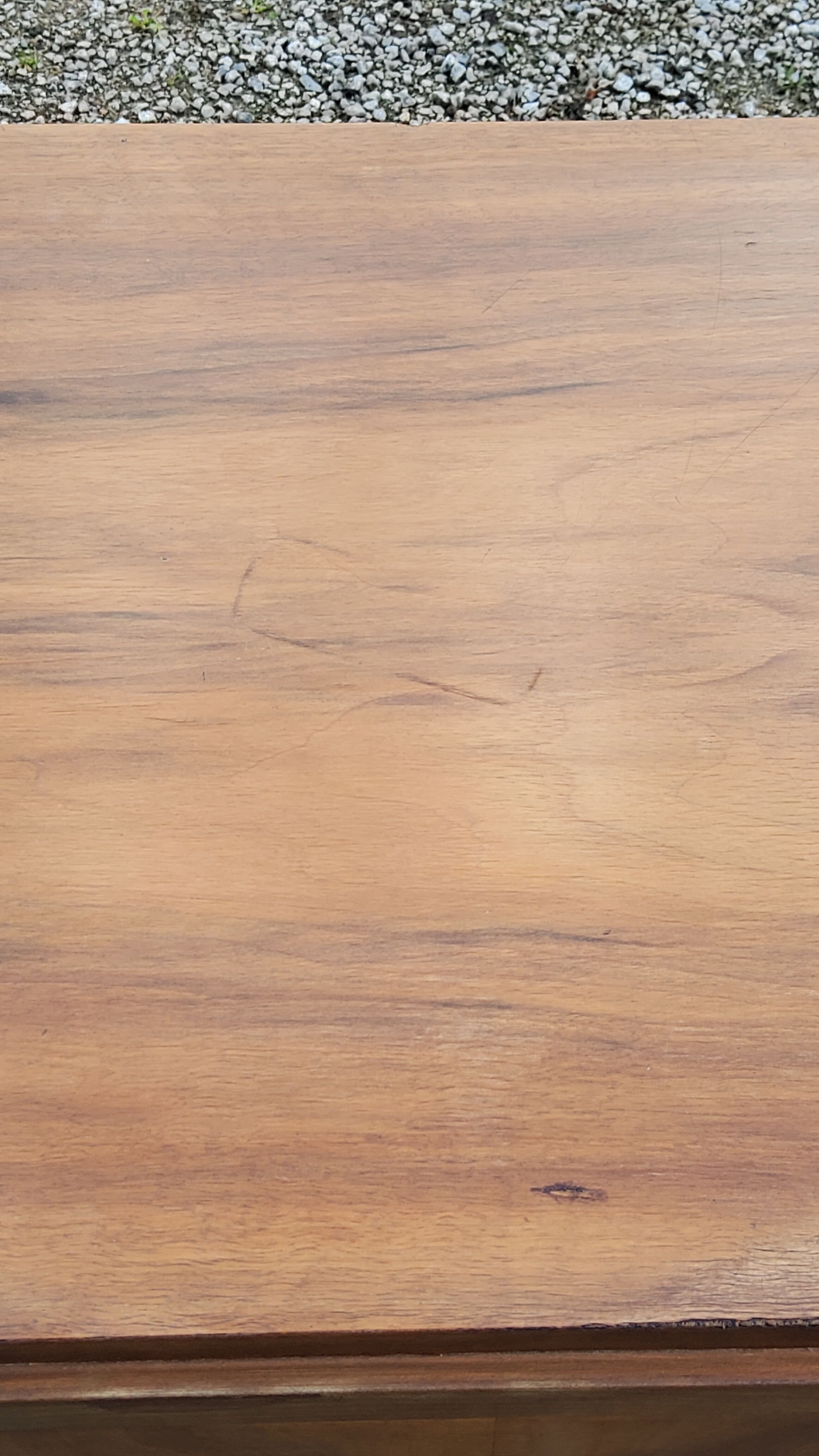 Chest of drawers from the 40s/50s in golden blond walnut 3 drawers feet compass