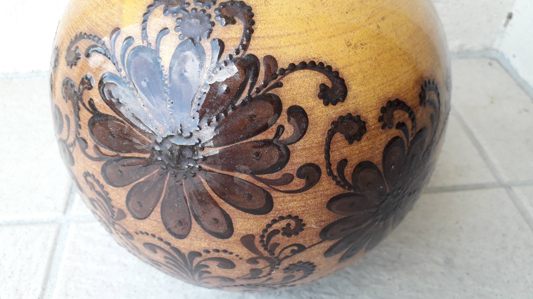 Alsatian terracotta pottery vase