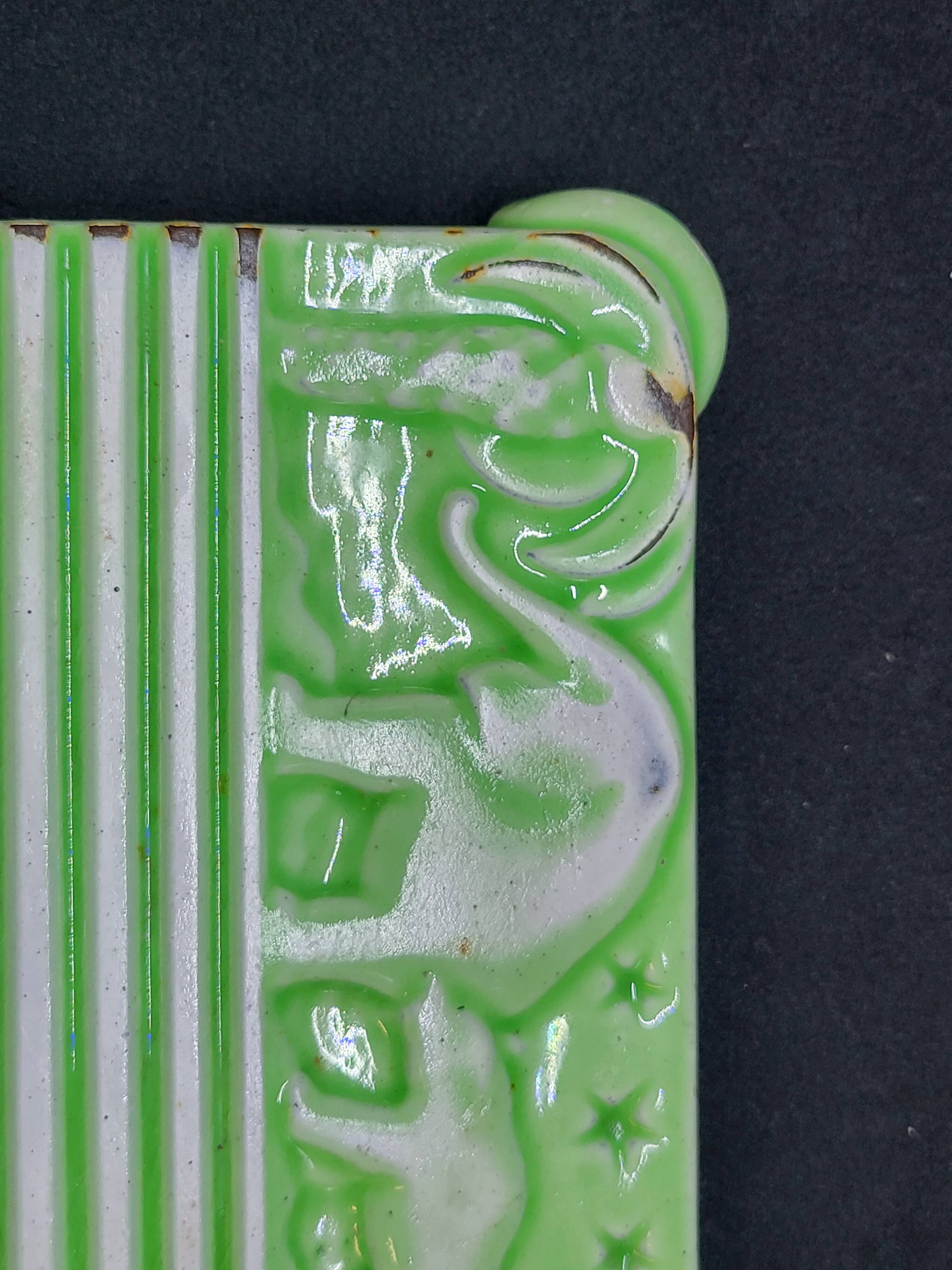 Art Nouveau trivet foundry Deville in enamelled cast iron Elephants model