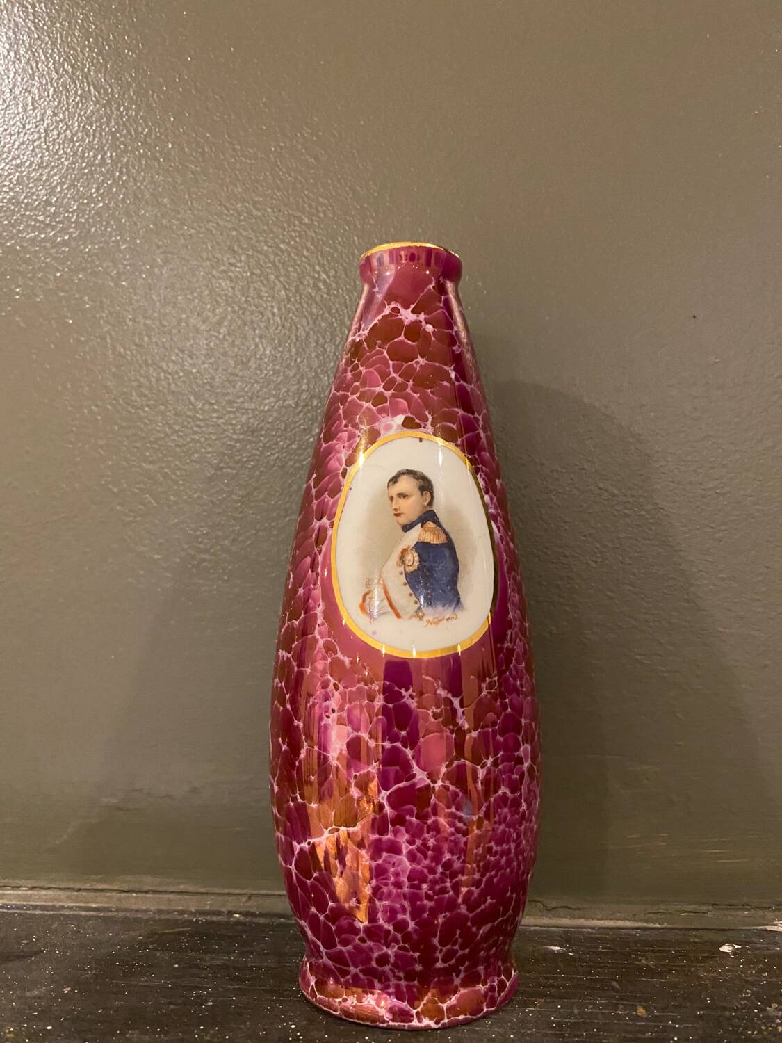 Soliflore Napoleon in Limoges porcelain