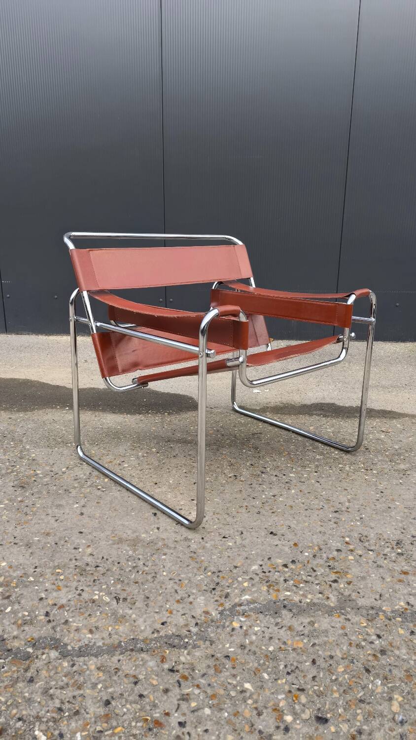 Fauteuil wassily B3 vintage par Marcel breuer