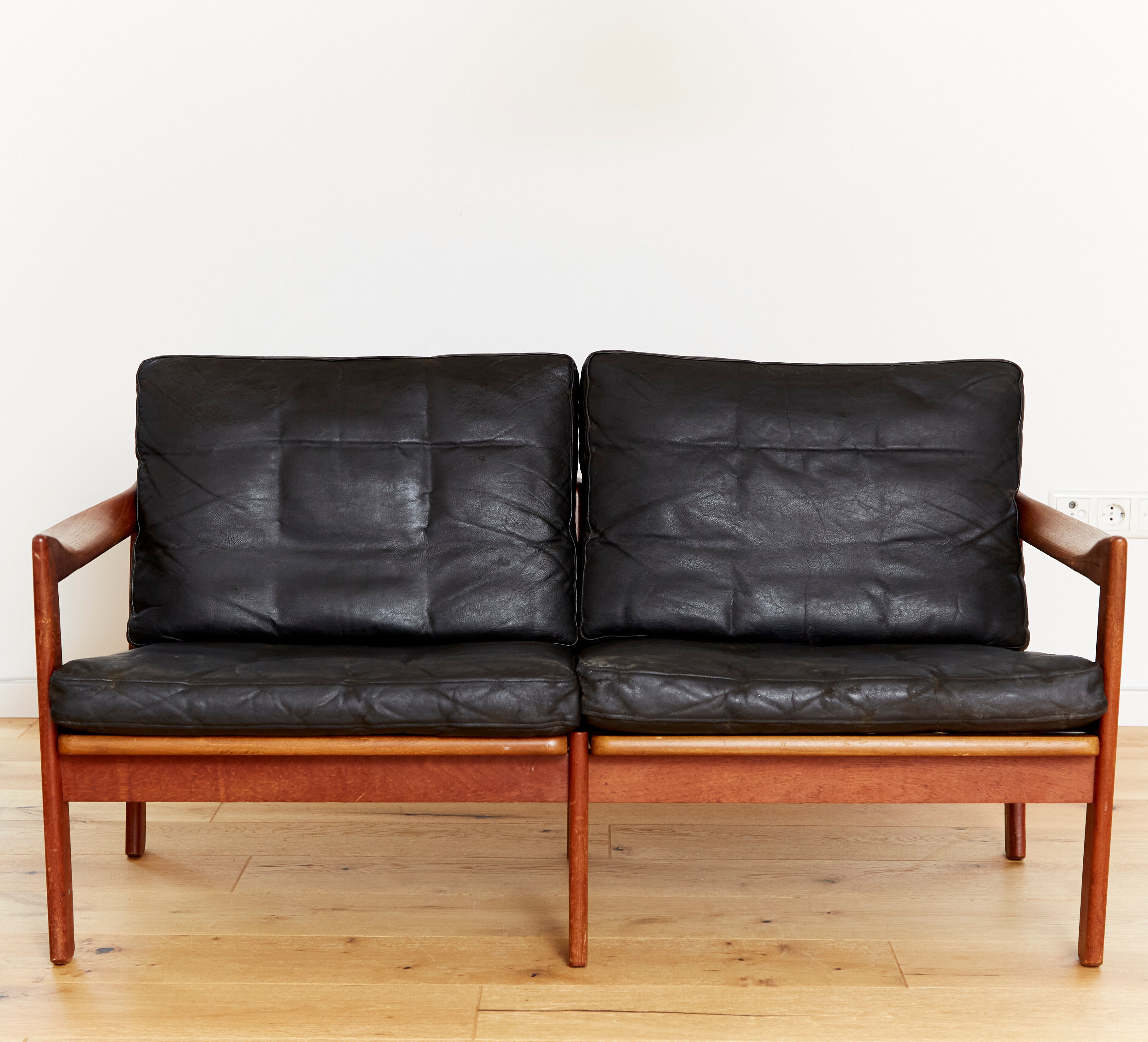 llum Wikkelsø Sofa for Niels Eilersen