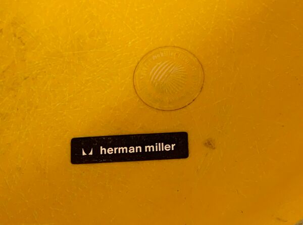 Chaise DSX par Herman Miller, Mobilier International