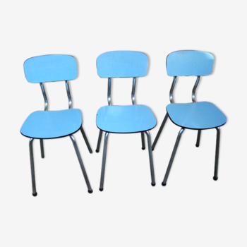 Lot de trois chaises formica bleu vintage