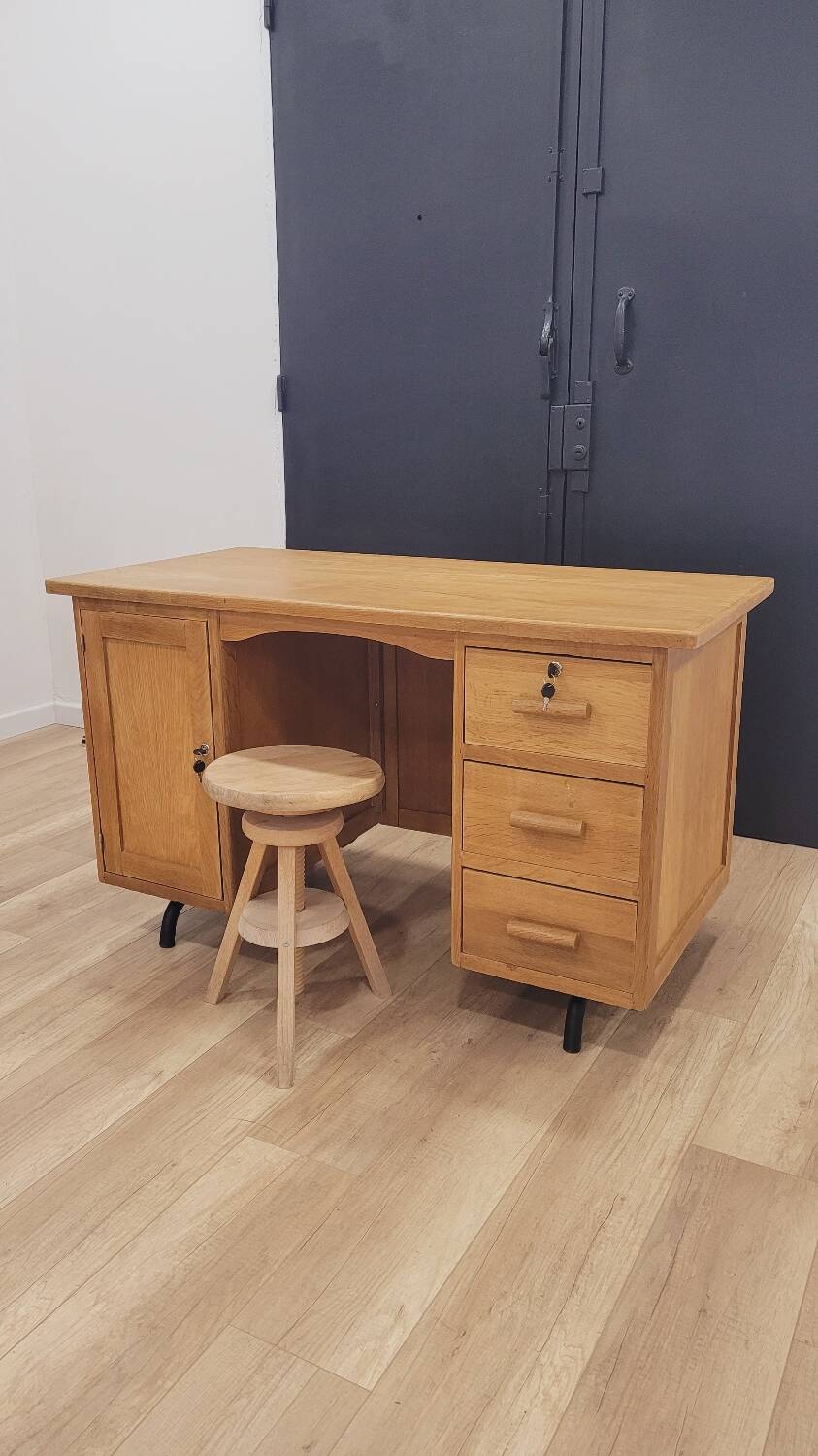 Oak desk