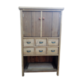 Storage cabinet