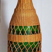 Pied de lampe bouteille XL habillée de rotin années 50