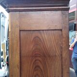 Small country cabinet, two doors two drawers. Old and functional!