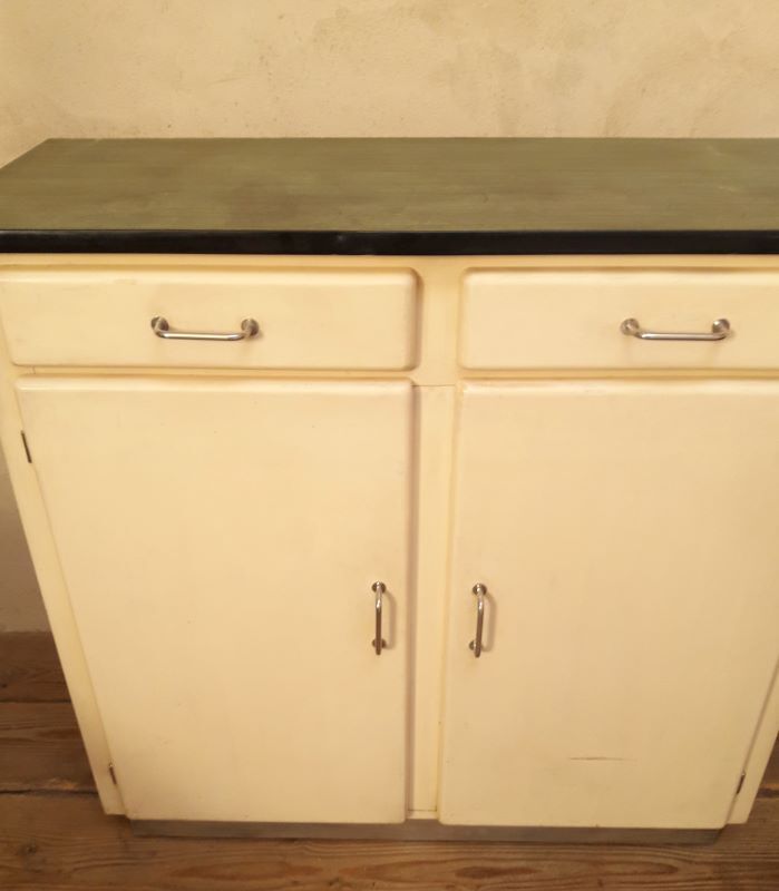 Vintage mado buffet