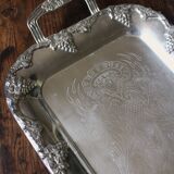 Rectangular metal serving tray with two handles Raisins