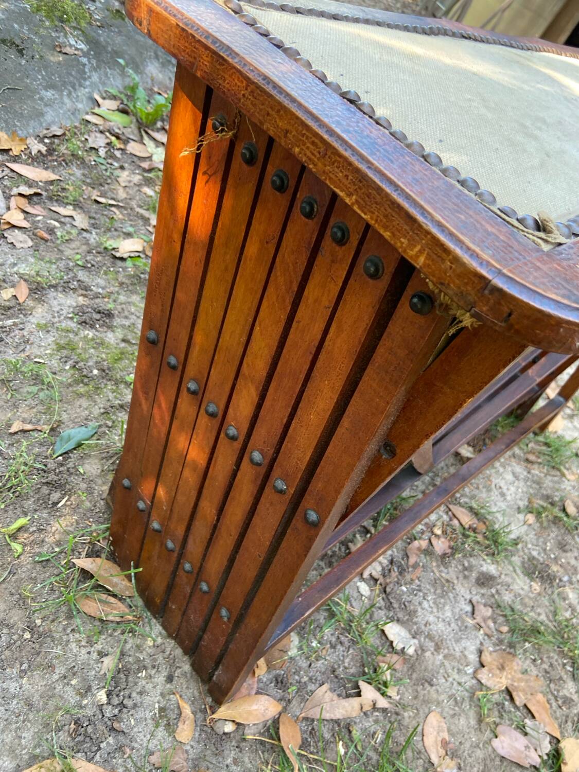 Folding bed that doubles as a bench from the 1930s