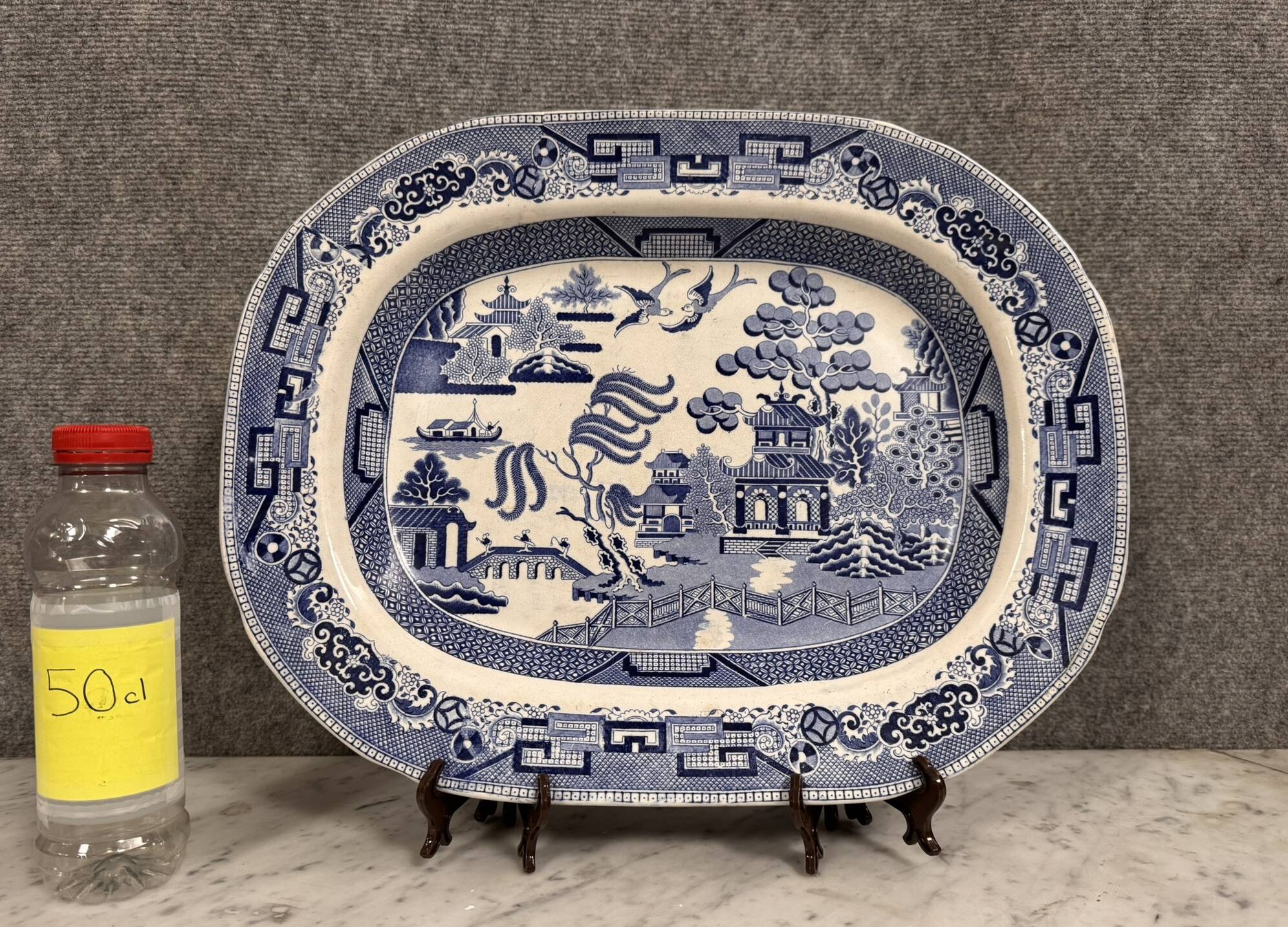 England, 19th century: large blue and white earthenware dish