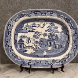 Angleterre XIXeme : grand plat en faience bleue blanche