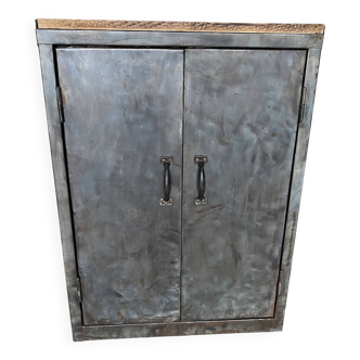 Metal workshop cabinet with two doors.