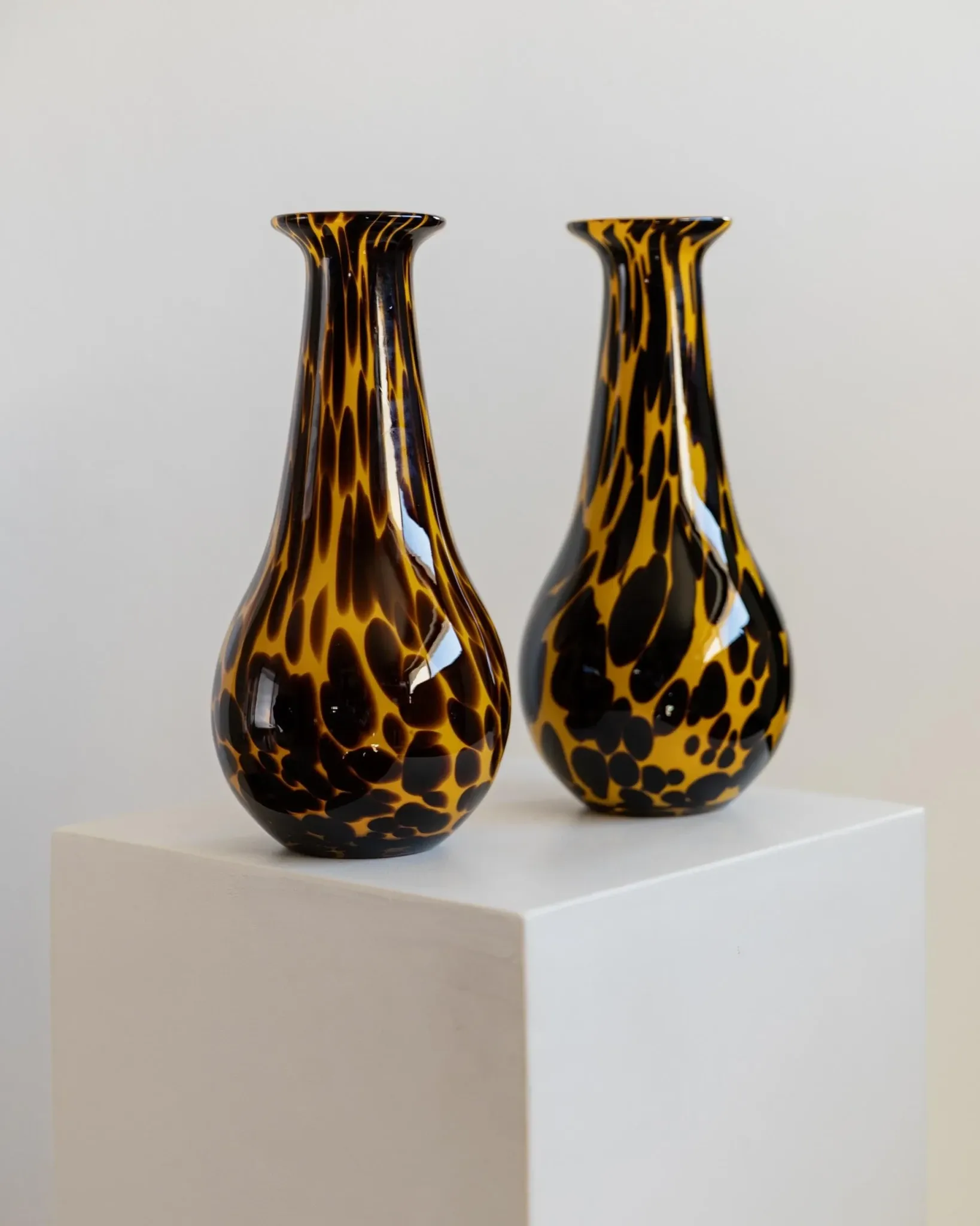 Vintage Murano glass vase from the 1990s, yellow art glass with brown spots, postmodern Italian design, sculptural flower vase, elegant gift idea.