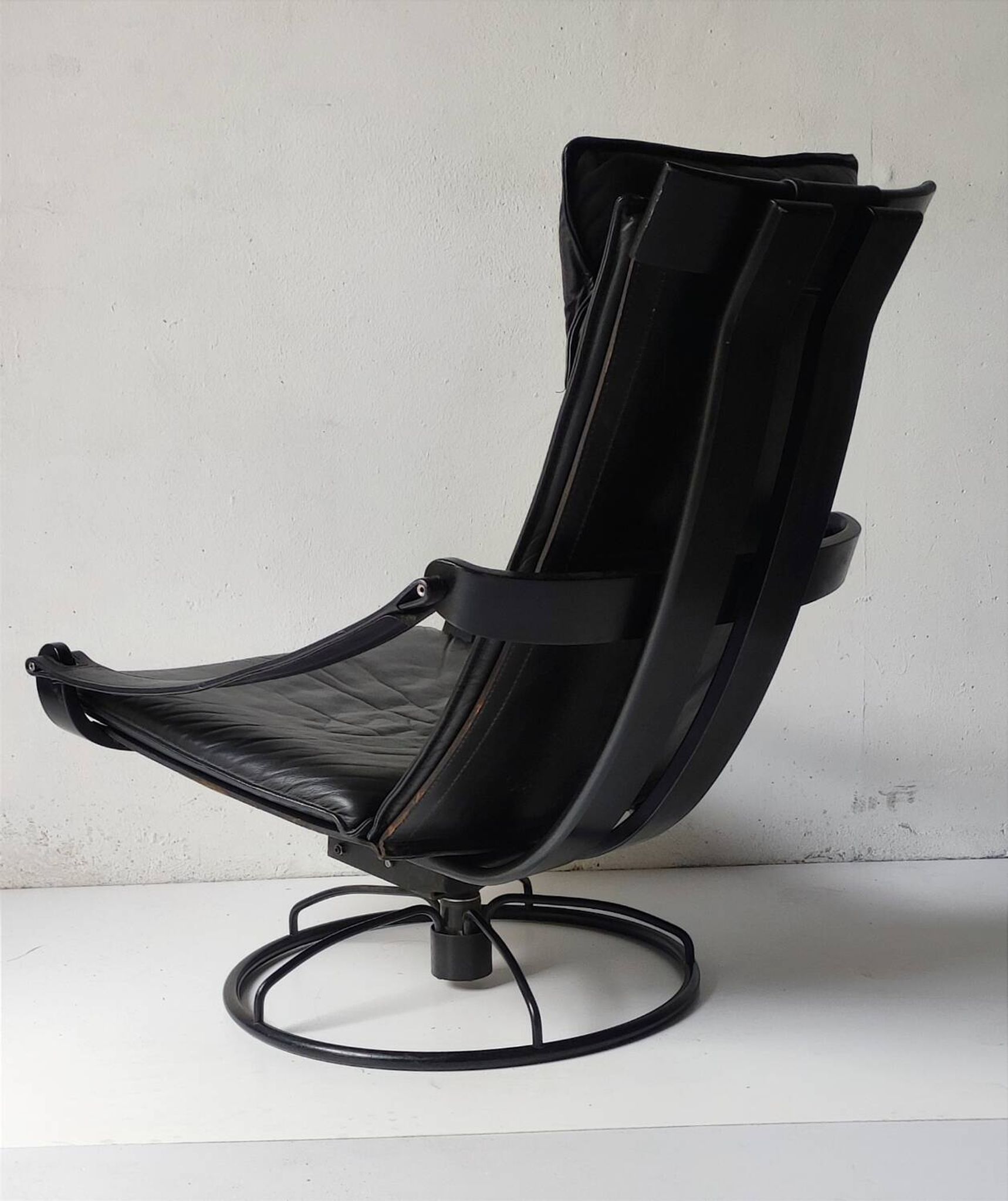 Black leather armchair by Åke Fribytter for Nelo möbel from the 70s