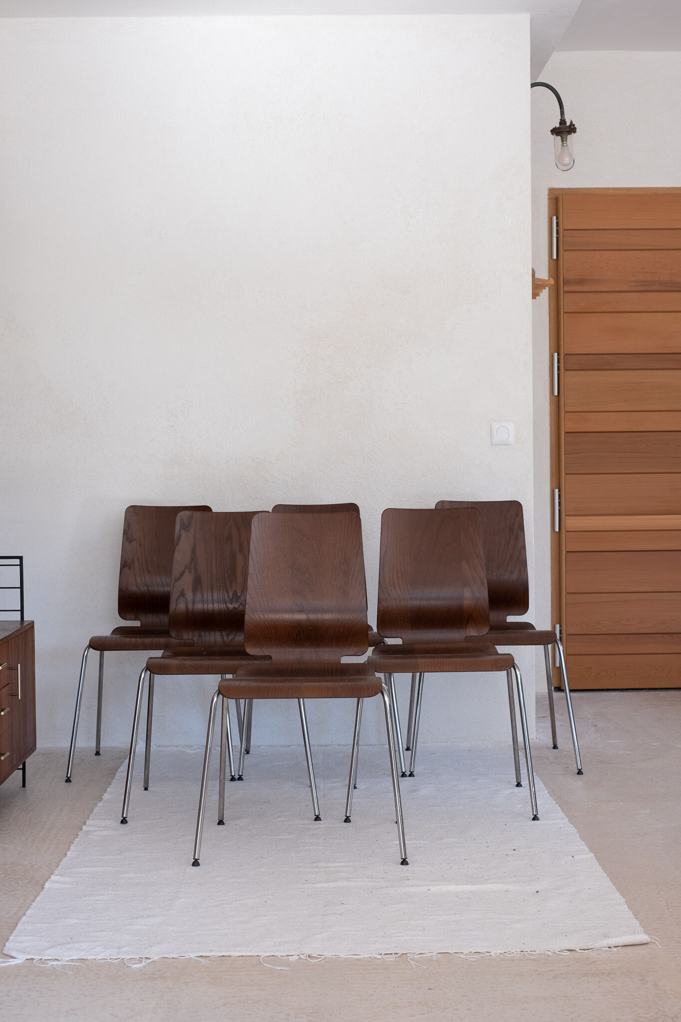 Suite of 6 scandinavian design chairs