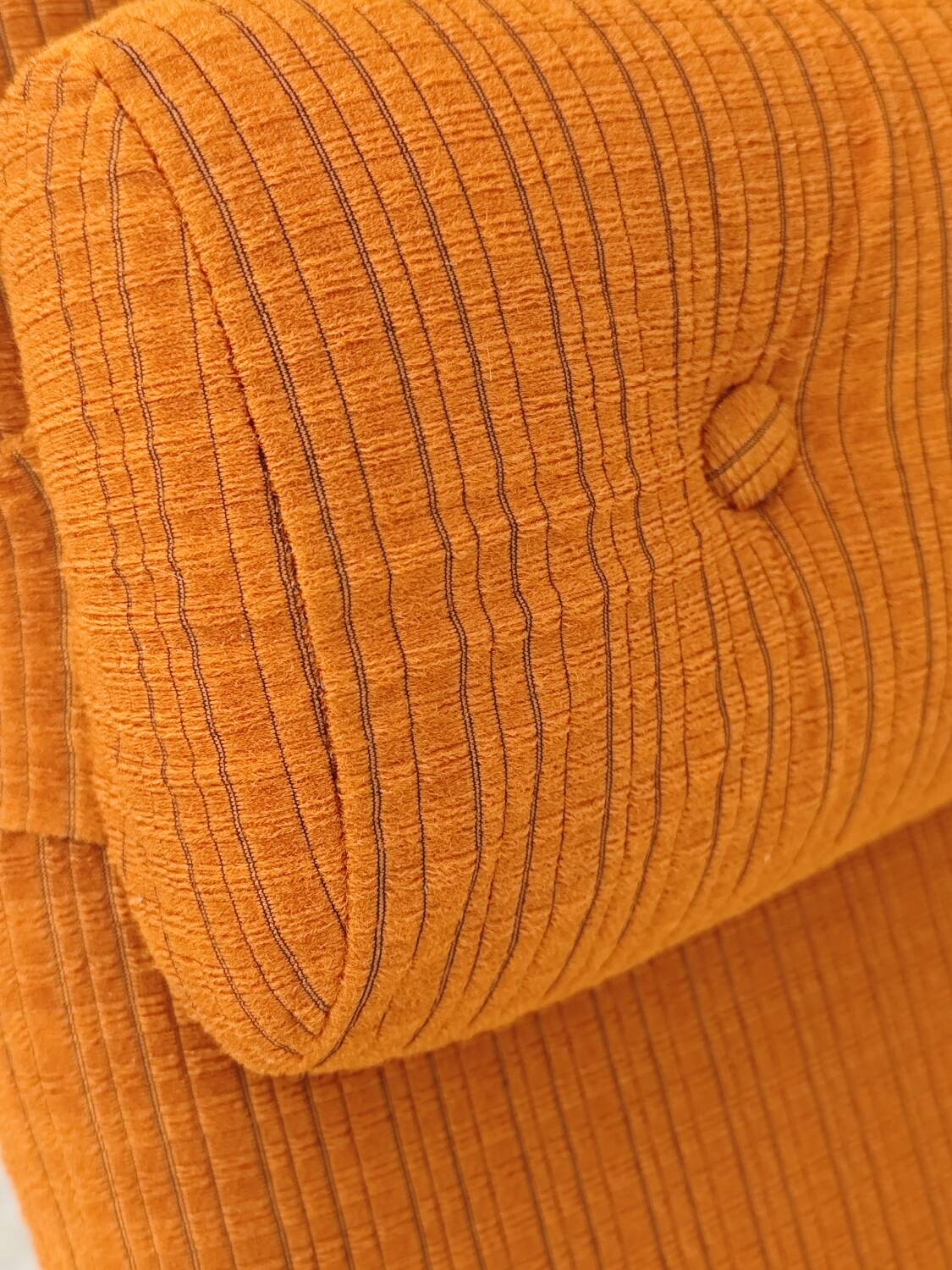 Indoor deckchair, Lama 70's orange deck chair