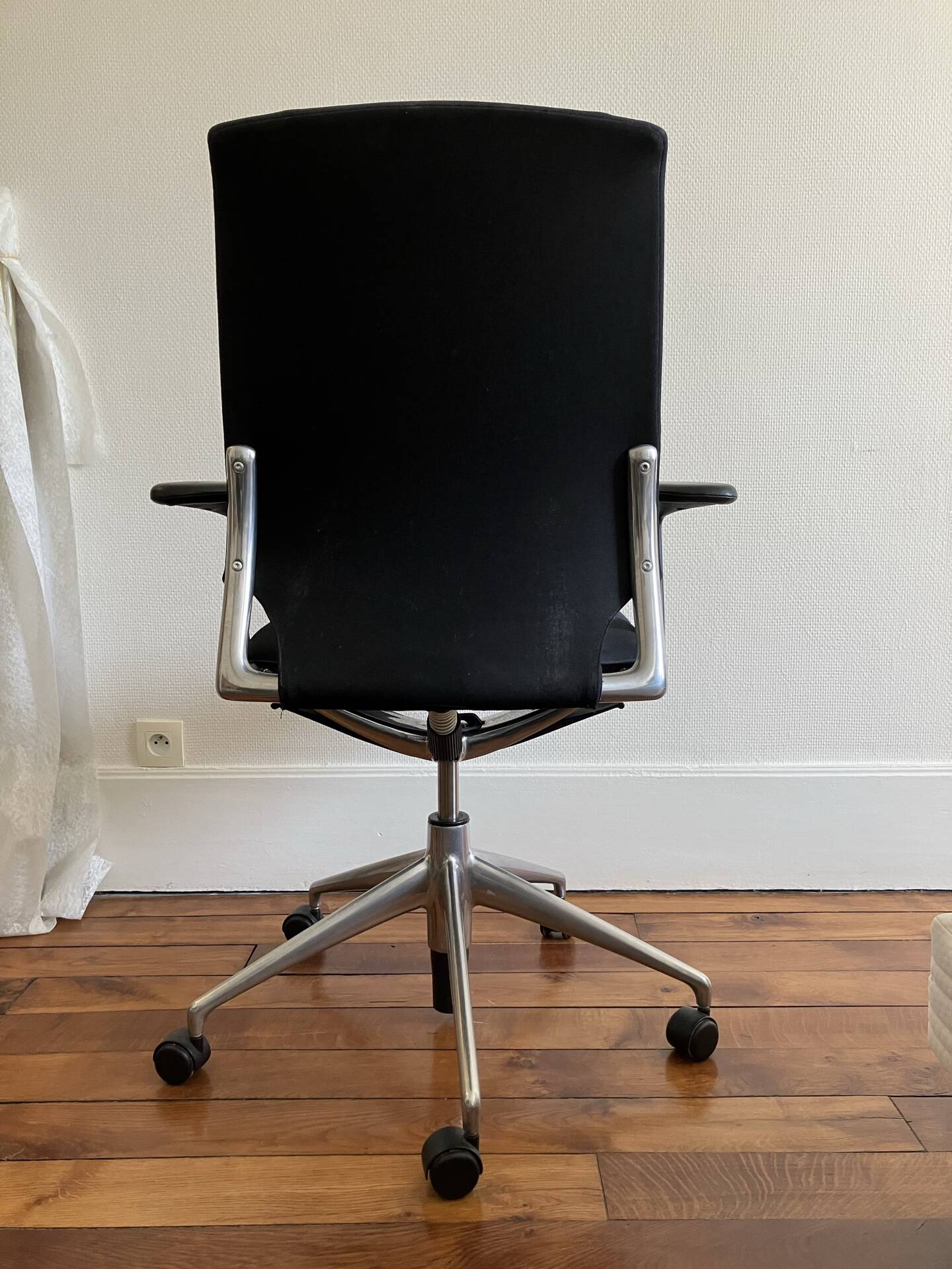 Vitra Meda office chair