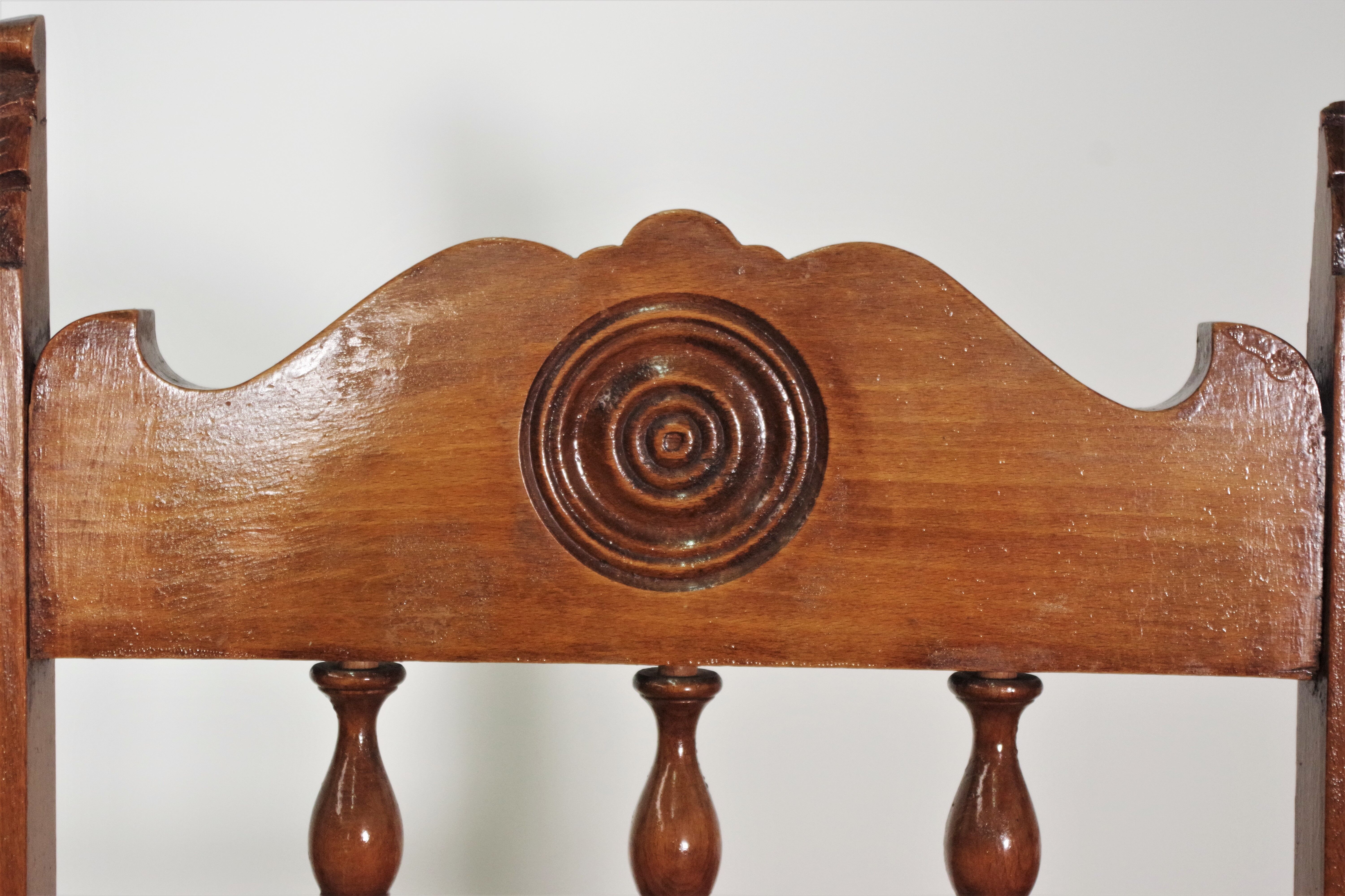 Wooden chairs, set of 2