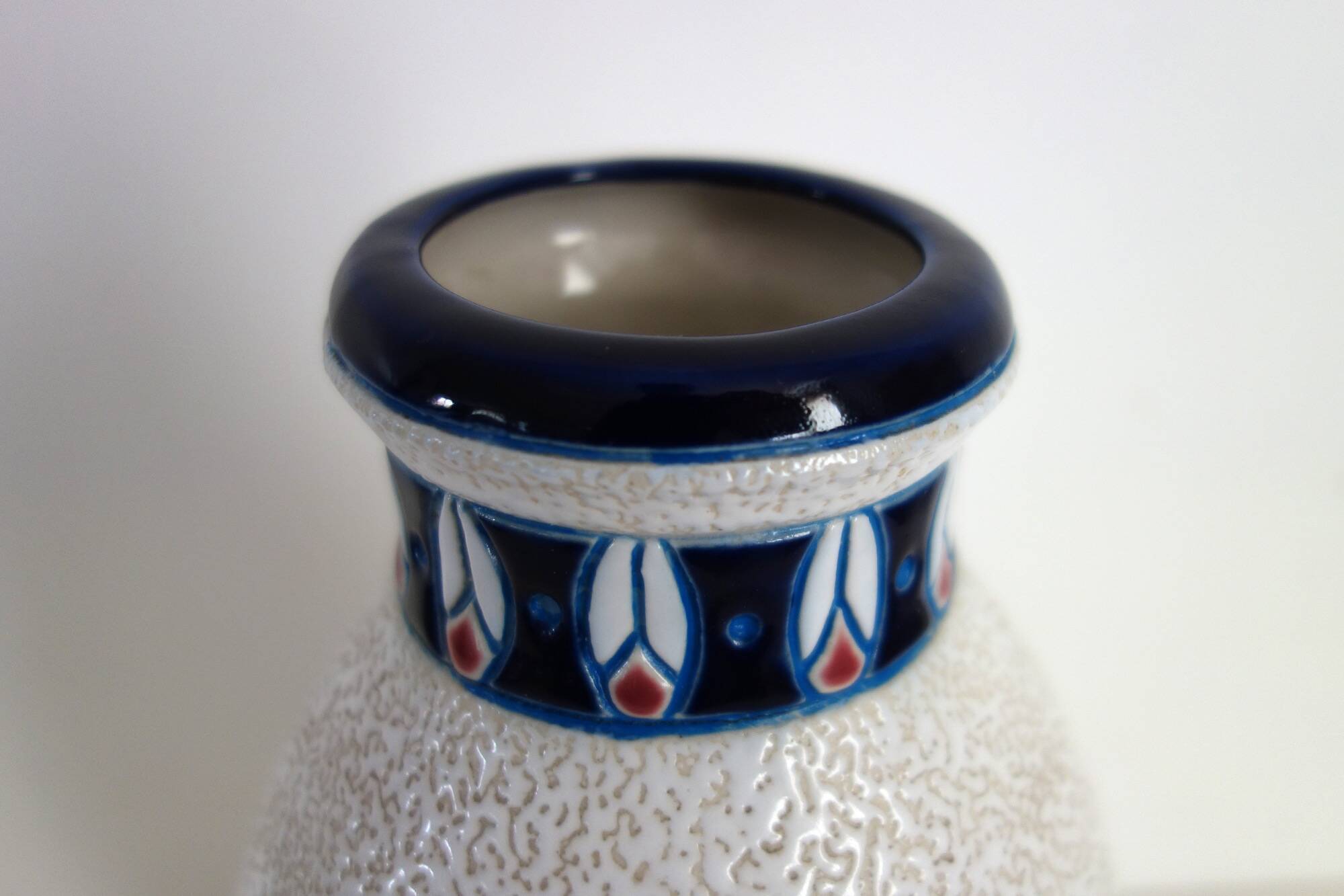 Vase art nouveau céramique émaillée par Amphora, Bohème, 1920