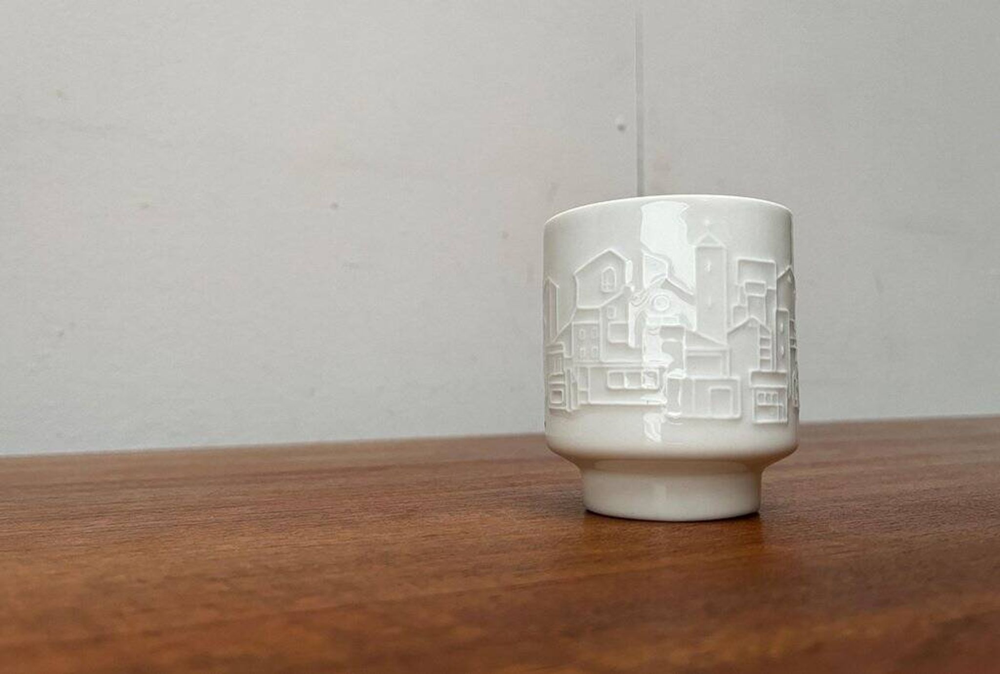 Vintage Mug Vase in German Porcelain with Architectural Patterns by Hans Achtziger for Hutschenreuther