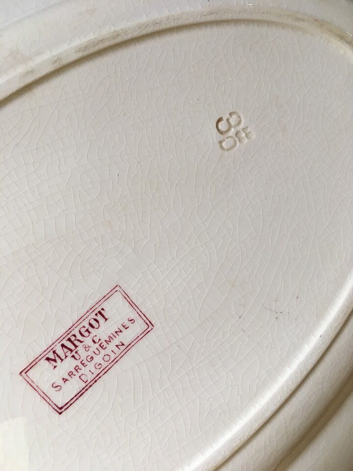 Oval dish Digoin Sarreguemines model "Margot"