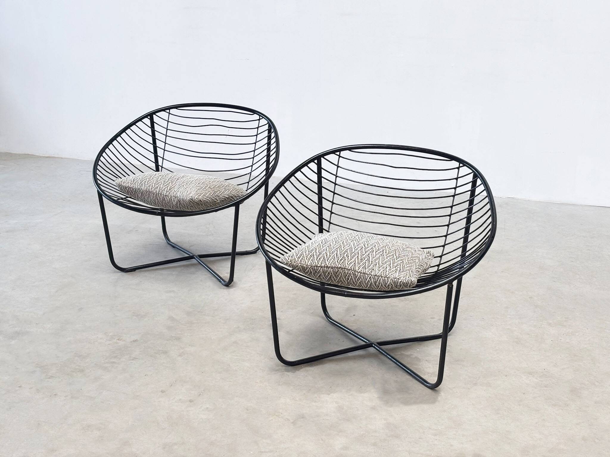 Ensemble de deux chaises longues des années 1950 par Jean Louis Bonnant