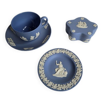 Service thé Wedgwood en biscuit bleu et blanc