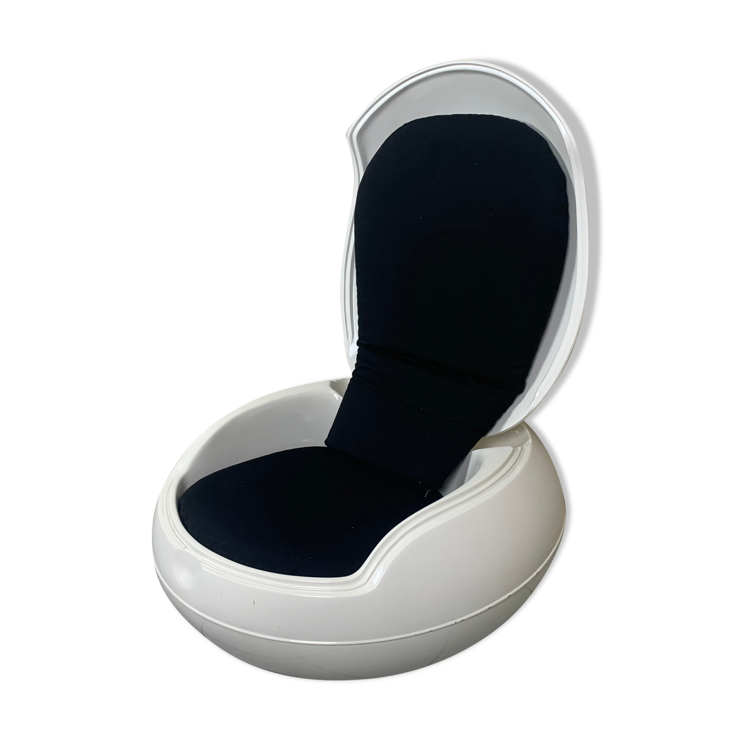 Peter Ghyczy - Ghyczy Novo - Ghyzcy Garden Egg