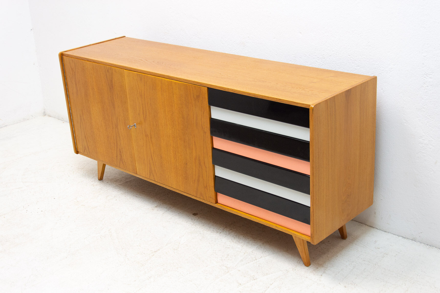 Mid Century U-460 sideboard by Jiří Jiroutek for Interiér Praha