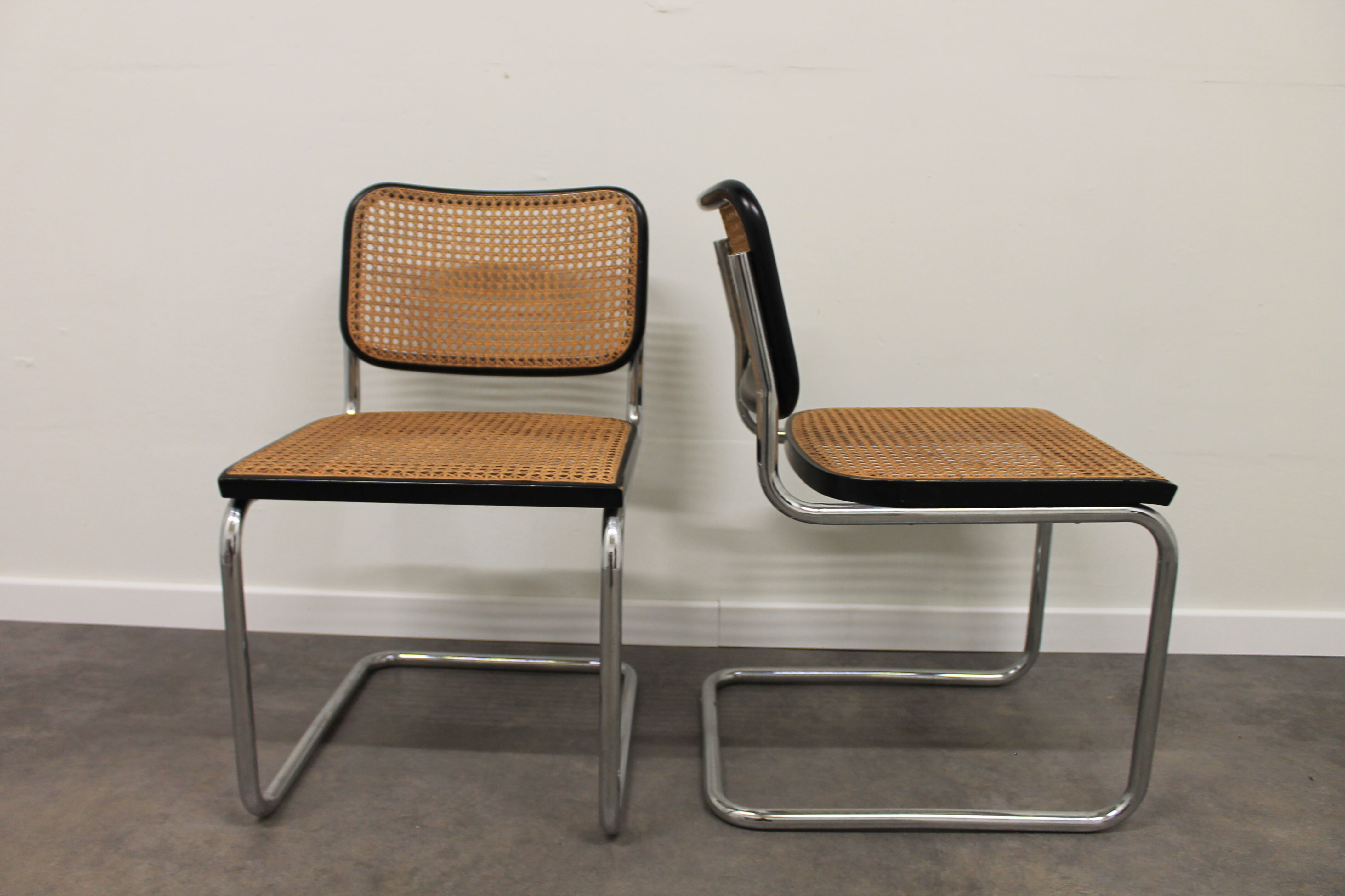 Pair of chairs B32 Cesca, by Marcel Breuer edition Gavina