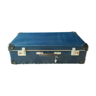 Cardboard suitcase