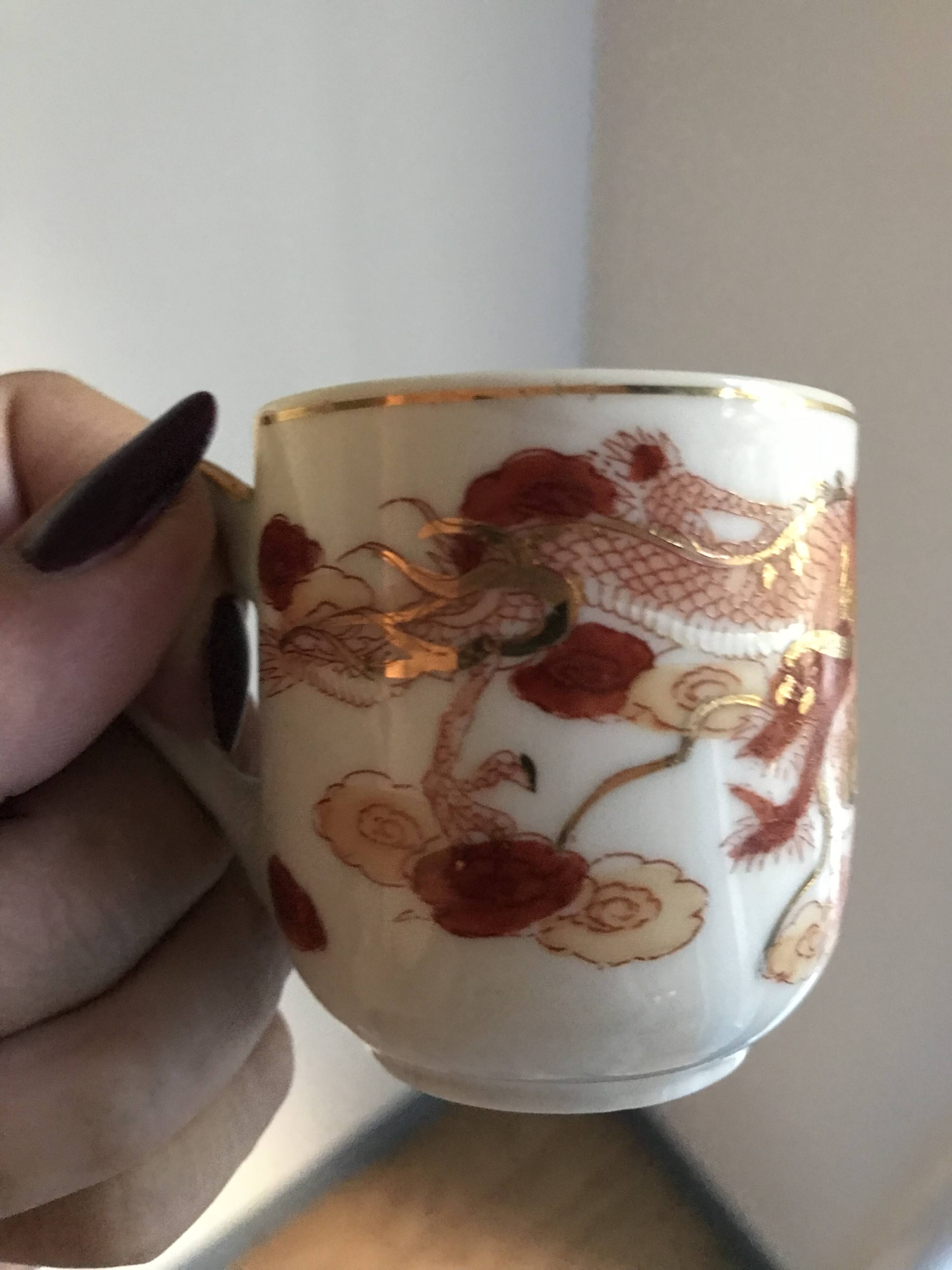 4 tasses porcelaine japan