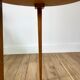 Table d'appoint tripode en placage de bois années 50-60