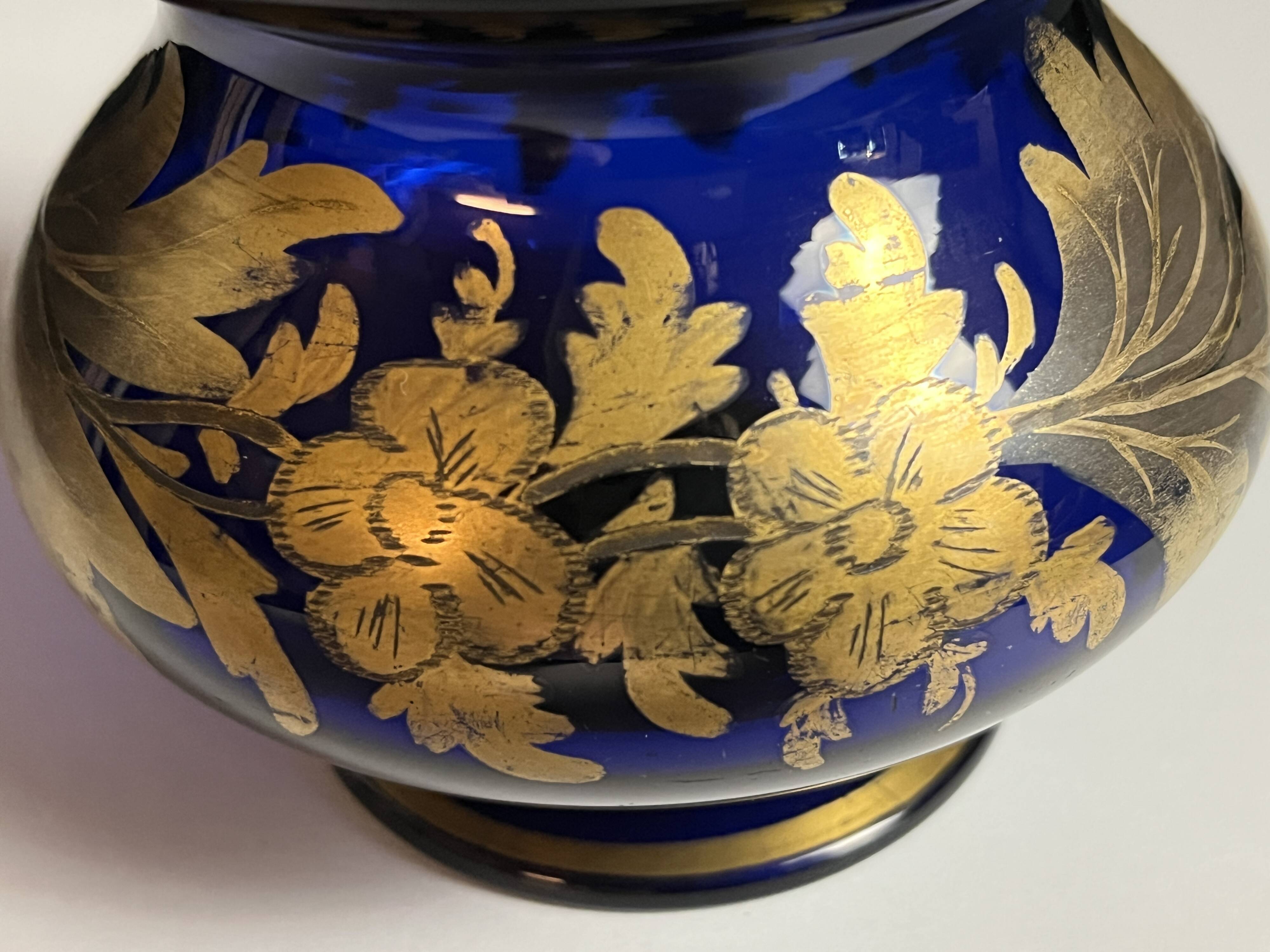 Antique covered pot or sugar bowl in blue and gold glass, early 20th century