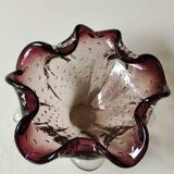 Murano empty pocket "Bullicante" organic floral shape. Plum tones. Diam. 17cm