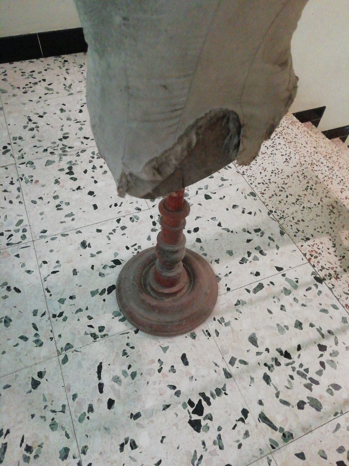 Sewing mannequin bust