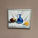 Huile sur toile "Nature morte avec bouteille bleue" par inconnu, vintage et encadrée.