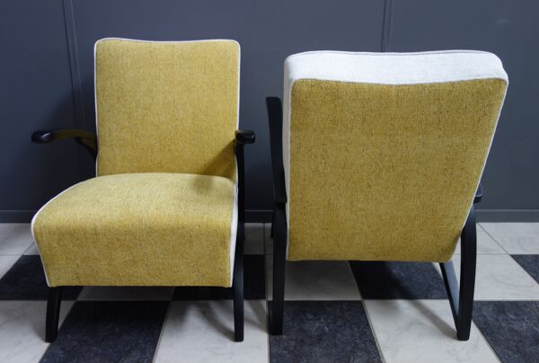 Paire de fauteuils de Jindrich Halabala
