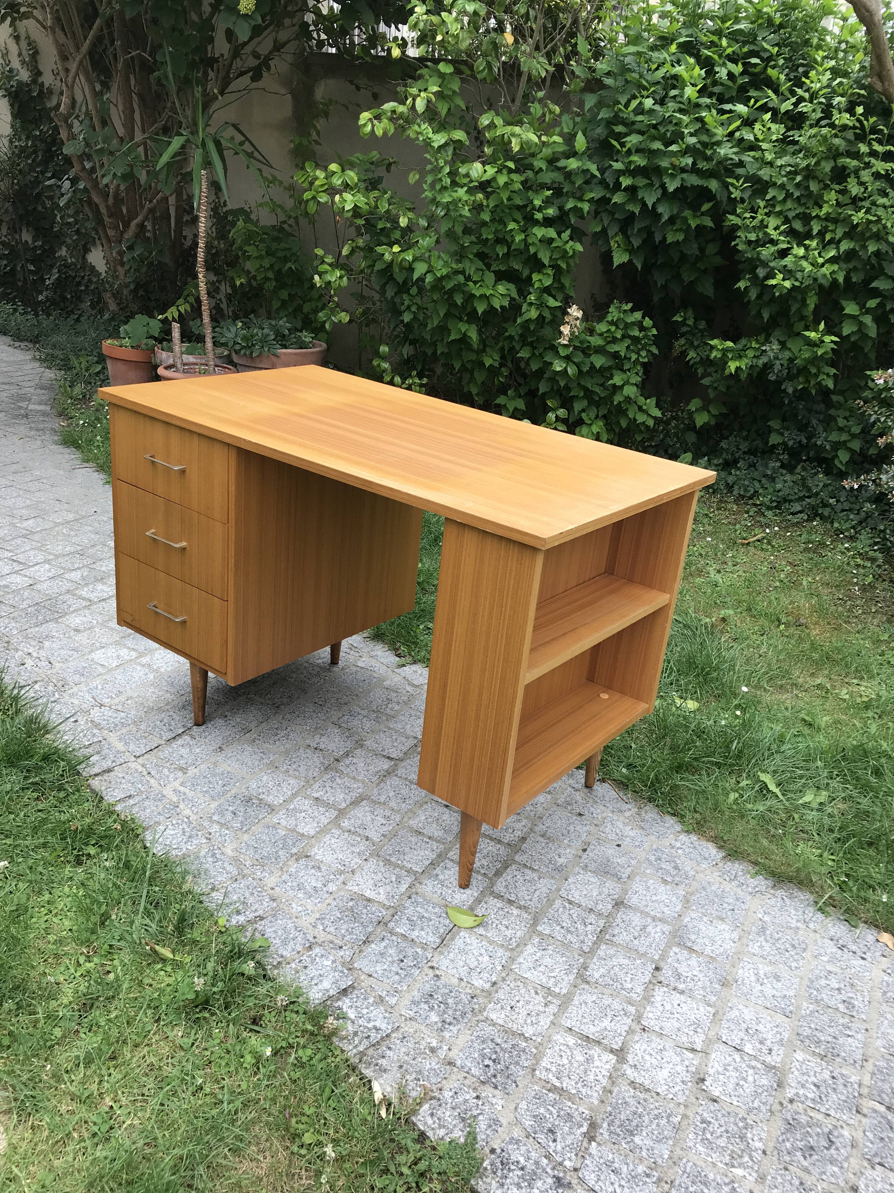 Vintage office feet spindles