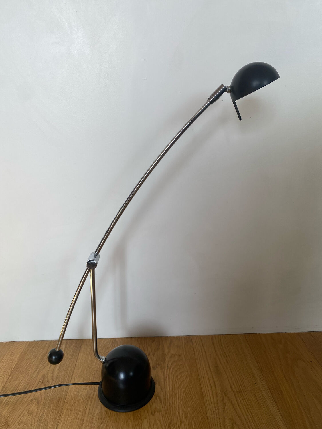 Desk lamp with black and chrome balance Massive vintage 80s