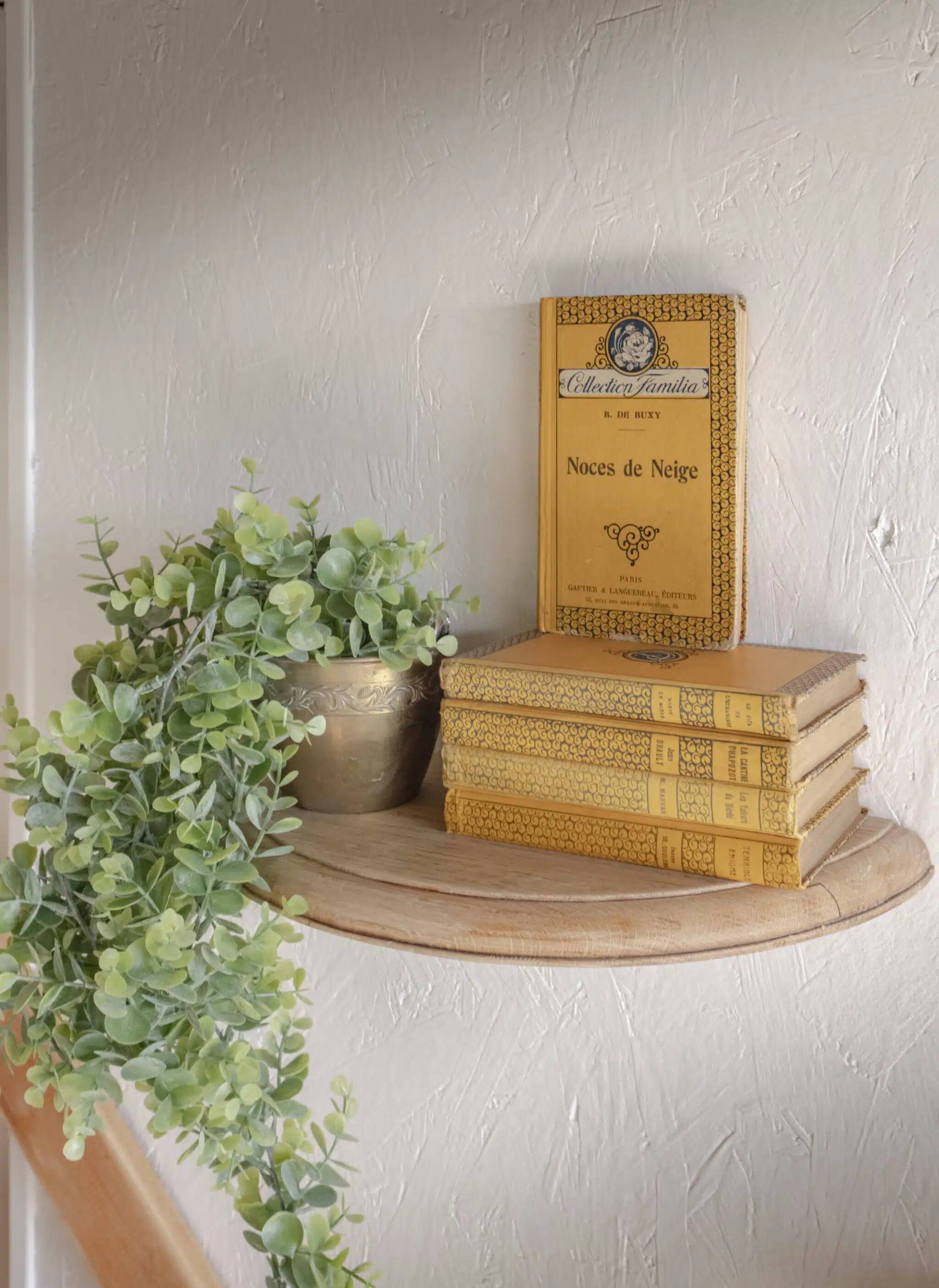 Small shelf "Augustine"