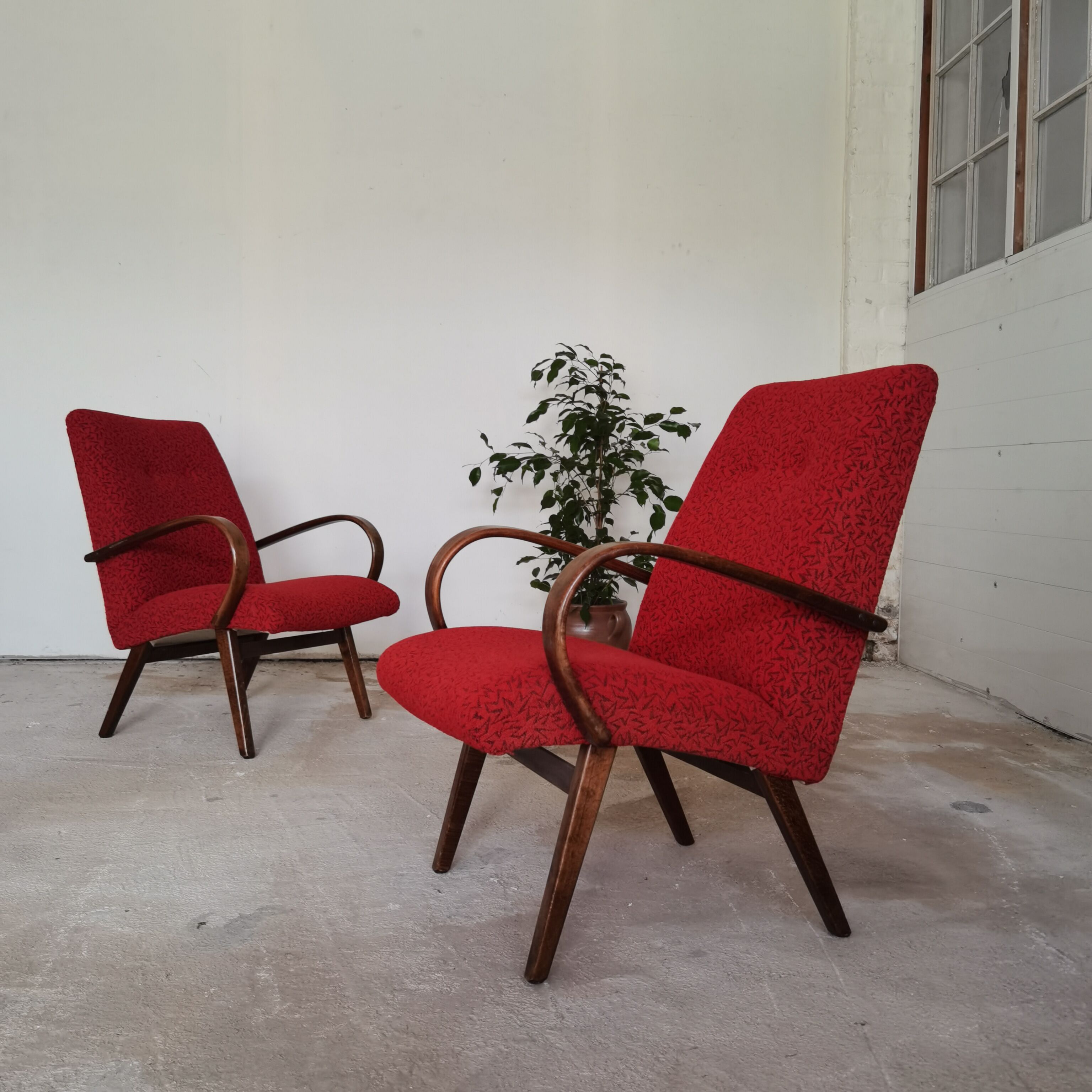 Pair of armchairs 6951 by Jaroslav Smidek for Dyha Brno 1969